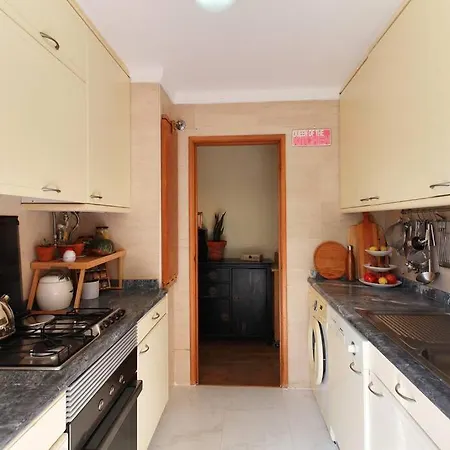 Apartment Charming Ideally Located In Lisbon