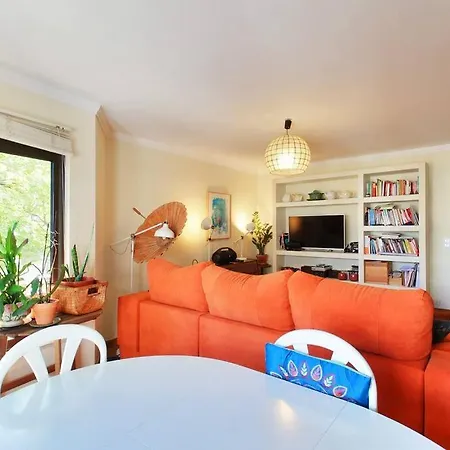 Charming Ideally Located In * Lisbon